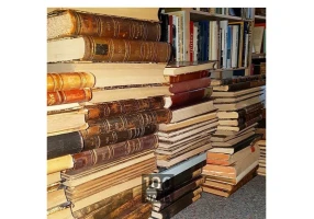 خرید و فروش کتب قدیمی در محل مشهد