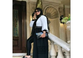 فروش مانتو در انواع طرح و رنگ