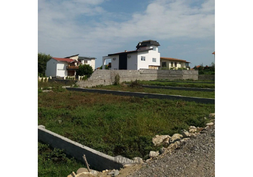 باغچه با درختان میوه روستای زیبای کته پشت