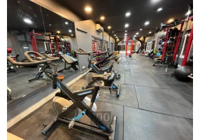 باشگاه تخصصی تناسب اندام آی جیم i-GYM