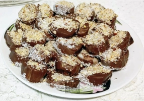 شیرینی شکلاتی اجیلی