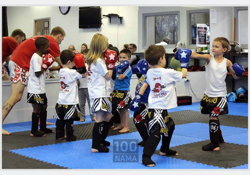 آموزش هنرهای رزمی کنتاکت کاراته کیک بوکسینگ دفاع شخصی