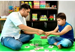 کلینیک گفتاردرمانی و کاردرمانی دل آرا