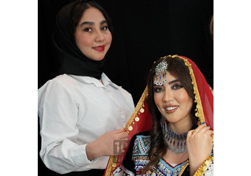 مرکز تخصصی میکاپ معصومه رستمی اصفهان
