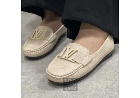 خرید کفش کتونی از مدباما 