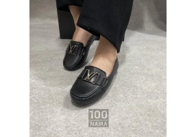 خرید کفش کتونی از مدباما 