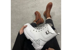 خرید کفش کتونی از مدباما 