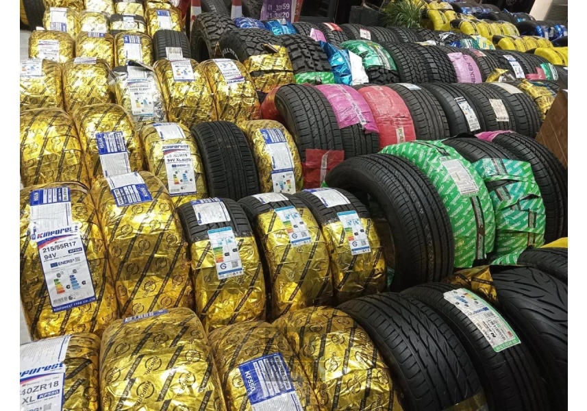 تعویض زاپاس نصب سرویس باطری سیار شبانه روزی