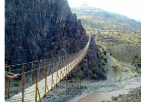 طراحی و ساخت و اجرای پل معلق