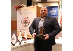 مربی بدنسازی مدرک IFBB آمریکا قهرمان جهان
