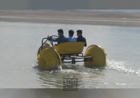 قایق پدالی سه چرخه و طرح قو و ماشین فایبر گلاس